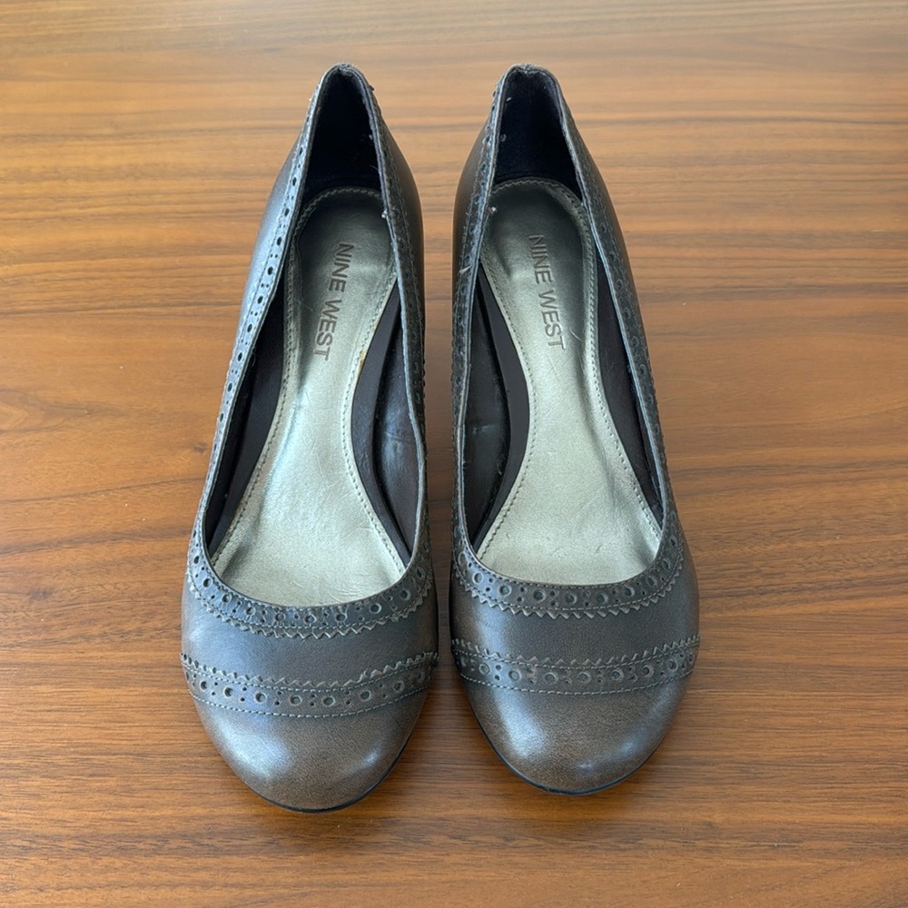 Nine West O-Homebound3y Oxford brown heels size 8.5